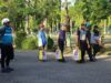 Dengan Gowes, Bantuan Sosial KAGETAN Polres Ngawi Peduli Diberikan