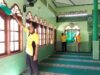 Baksos Polsek Karangjati, Bersihkan Masjid Besar Nurul Iman