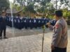 Kapolsek Ngrambe sebagai pembina upacara di SMPN 2 Ngrambe