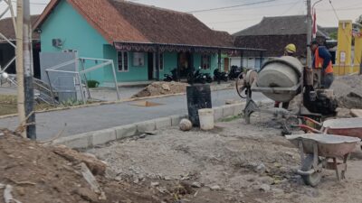 Kabid Cipta Karya Dinas PUPR Realisasikan Peningkatan Saluran Drainase Depan Kampus UNESA Hindari Banjir