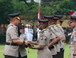 Kapolda Jatim Lantik 900 Bintara Polri Baru, Siap Mengabdi untuk Negeri